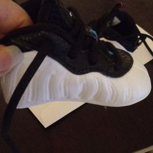 White foams for infants